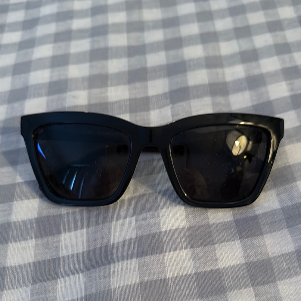 Stylish Coach Black Sunglasses